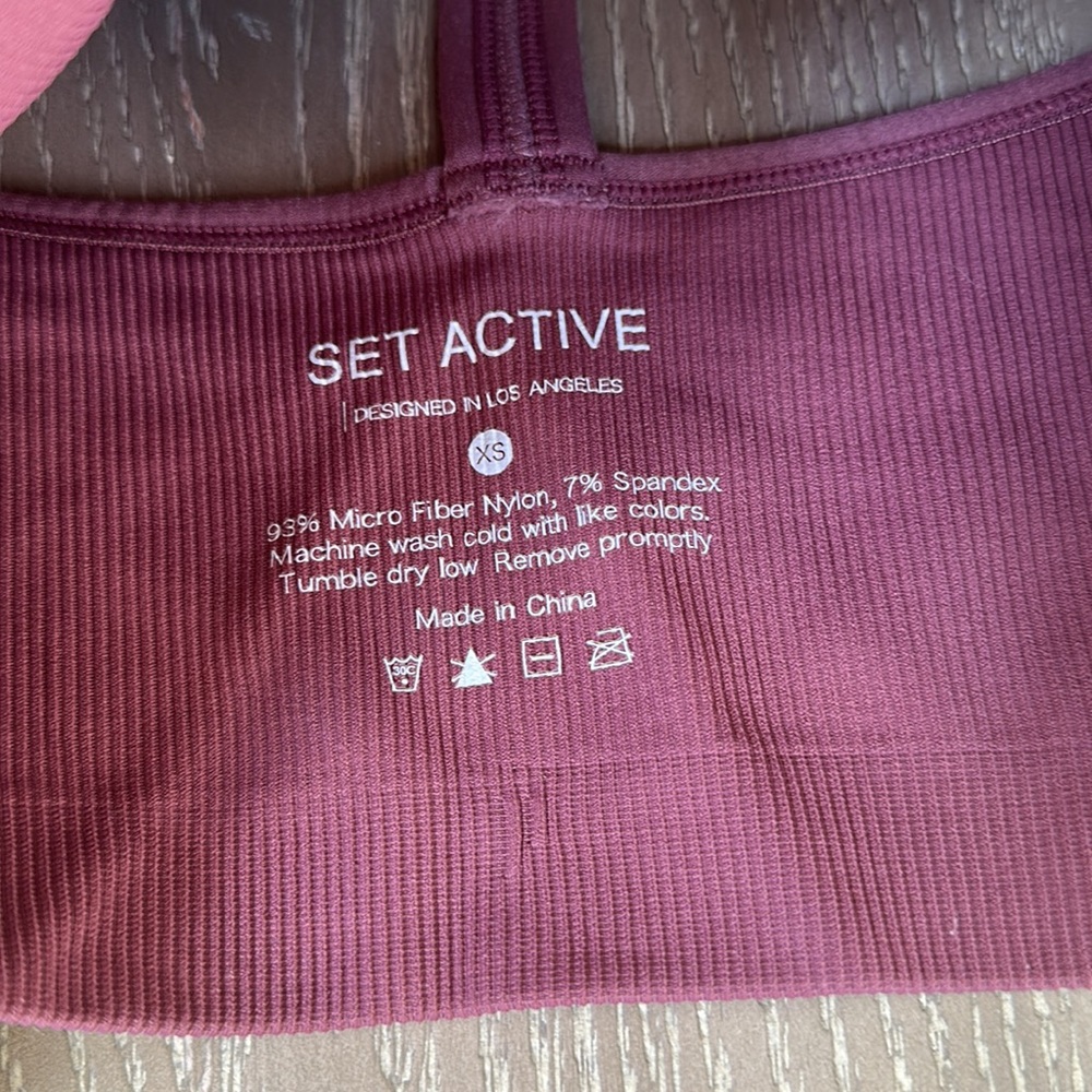 SET ACTIVE Sculptflex Ribbed V Bra in Canyon - Picture 5 of 6